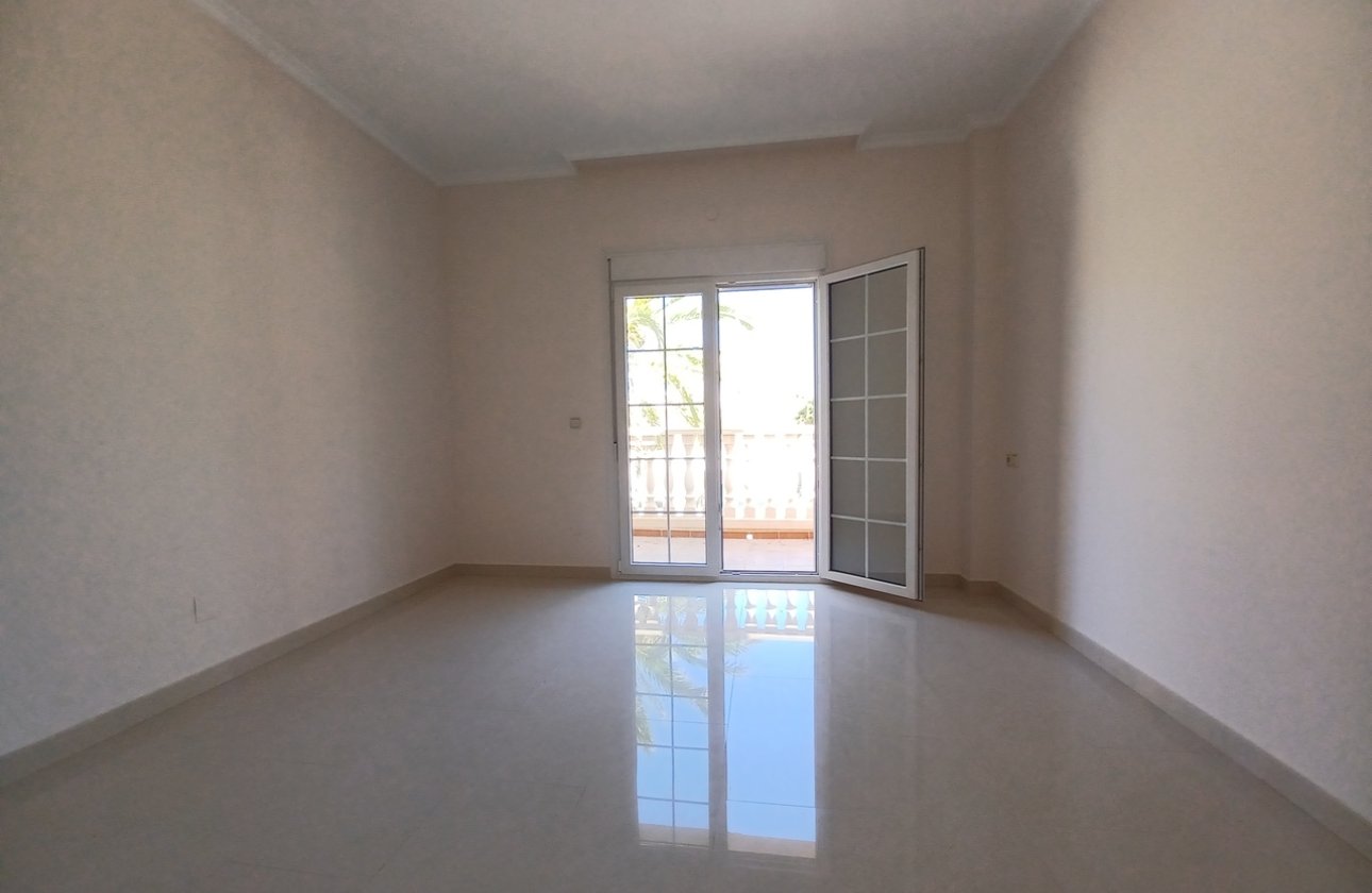 Revente - Villa - Cabo Roig