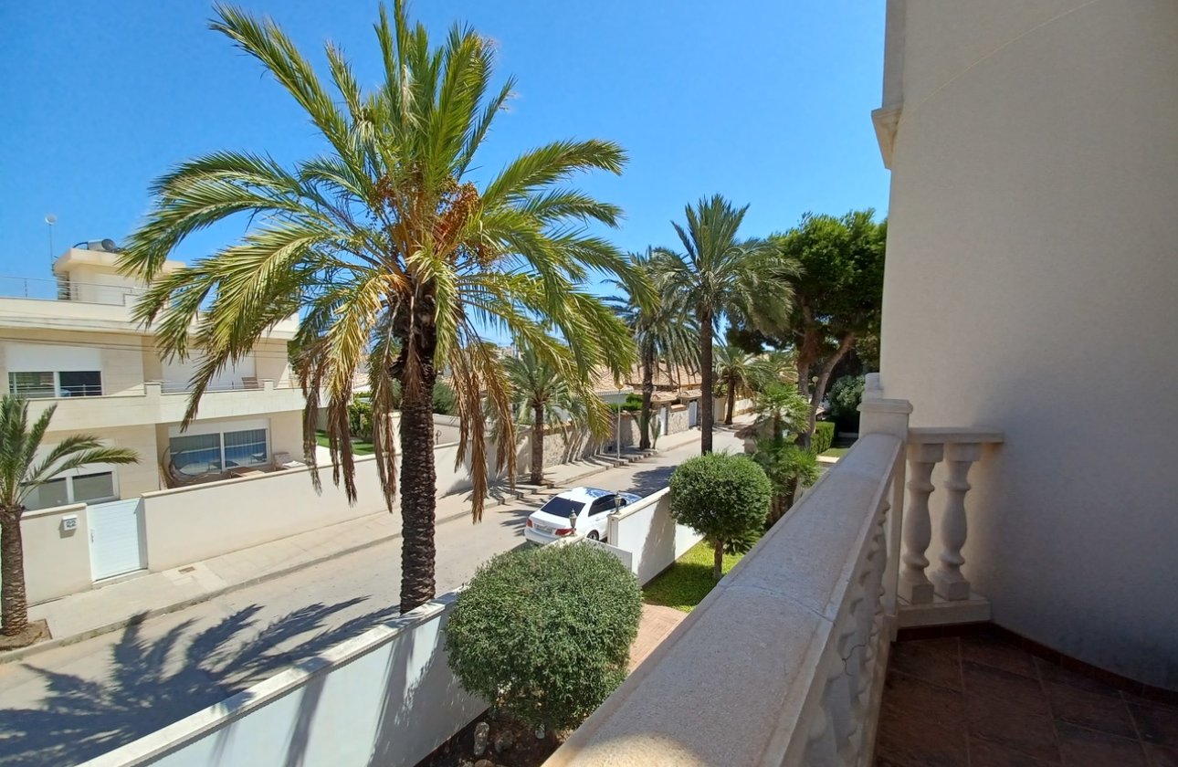 Revente - Villa - Cabo Roig