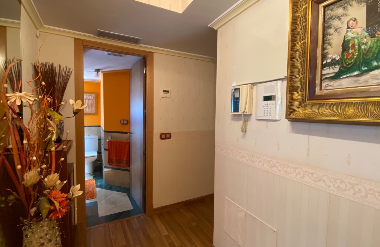 Resale - Apartment / flat - Guardamar del Segura - El Edén