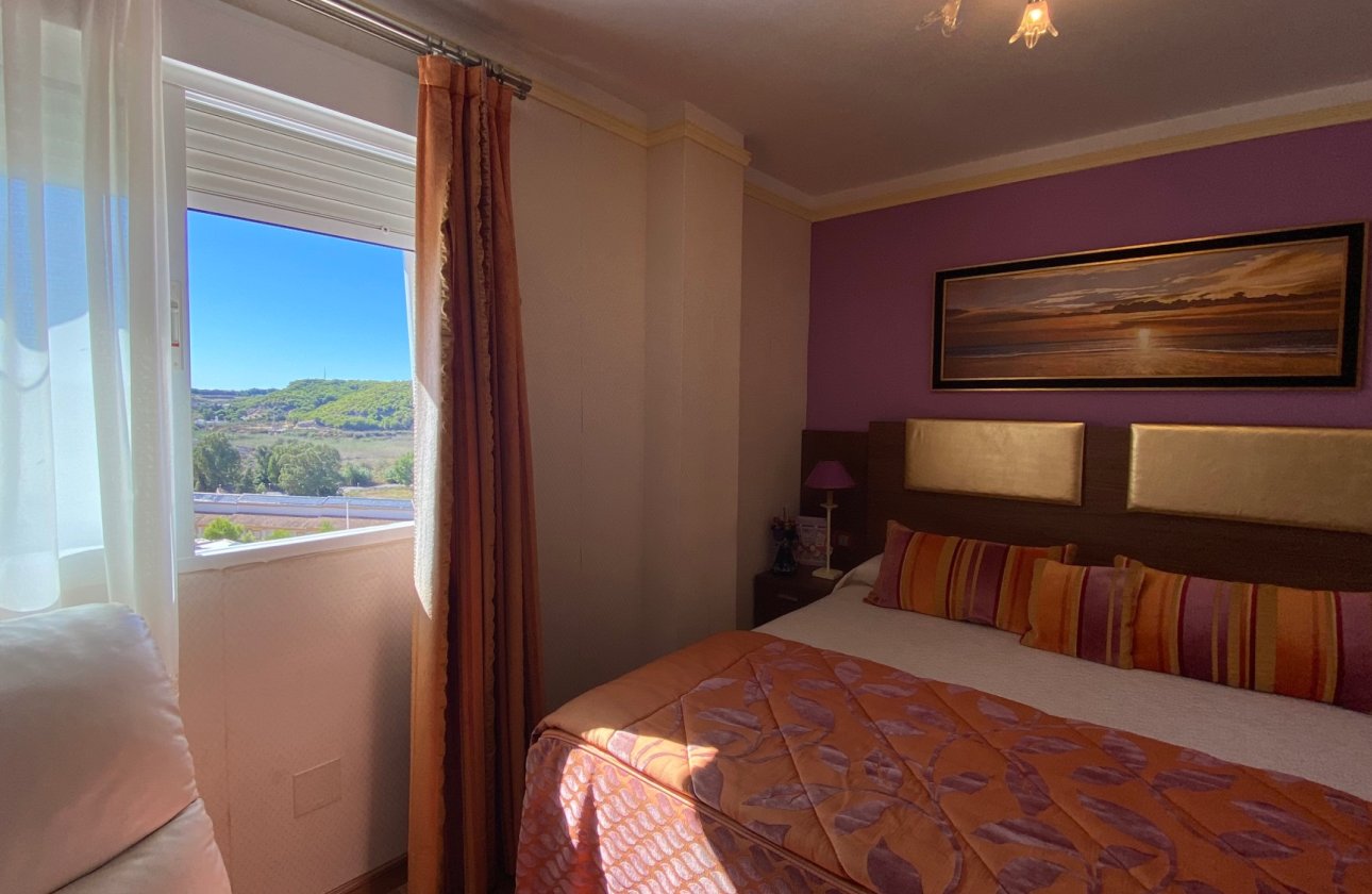 Resale - Apartment / flat - Guardamar del Segura - El Edén