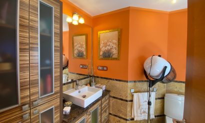 Resale - Apartment / flat - Guardamar del Segura - El Edén