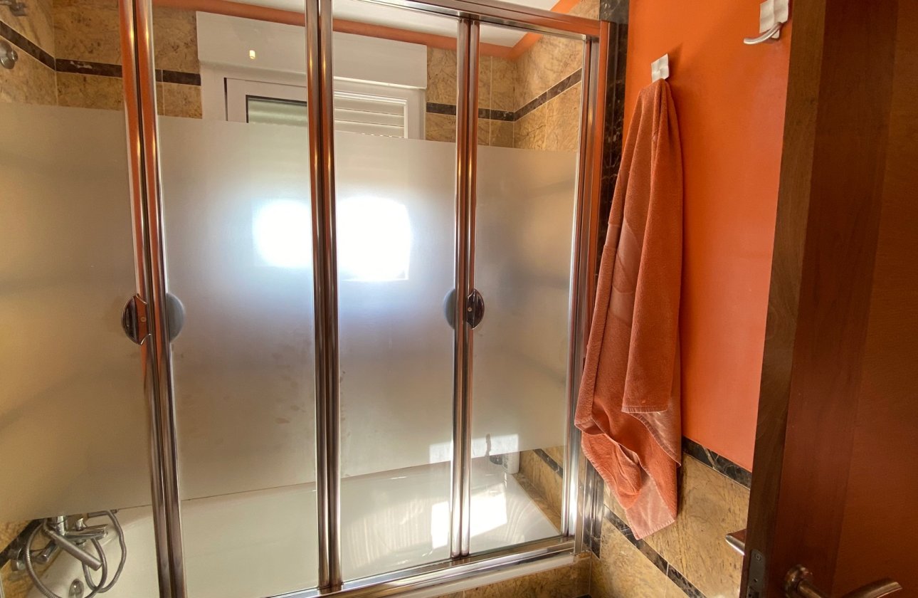 Resale - Apartment / flat - Guardamar del Segura - El Edén