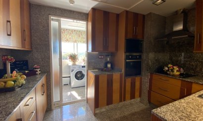 Resale - Apartment / flat - Guardamar del Segura - El Edén