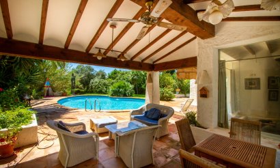 Resale - Villa - Alfas del Pí