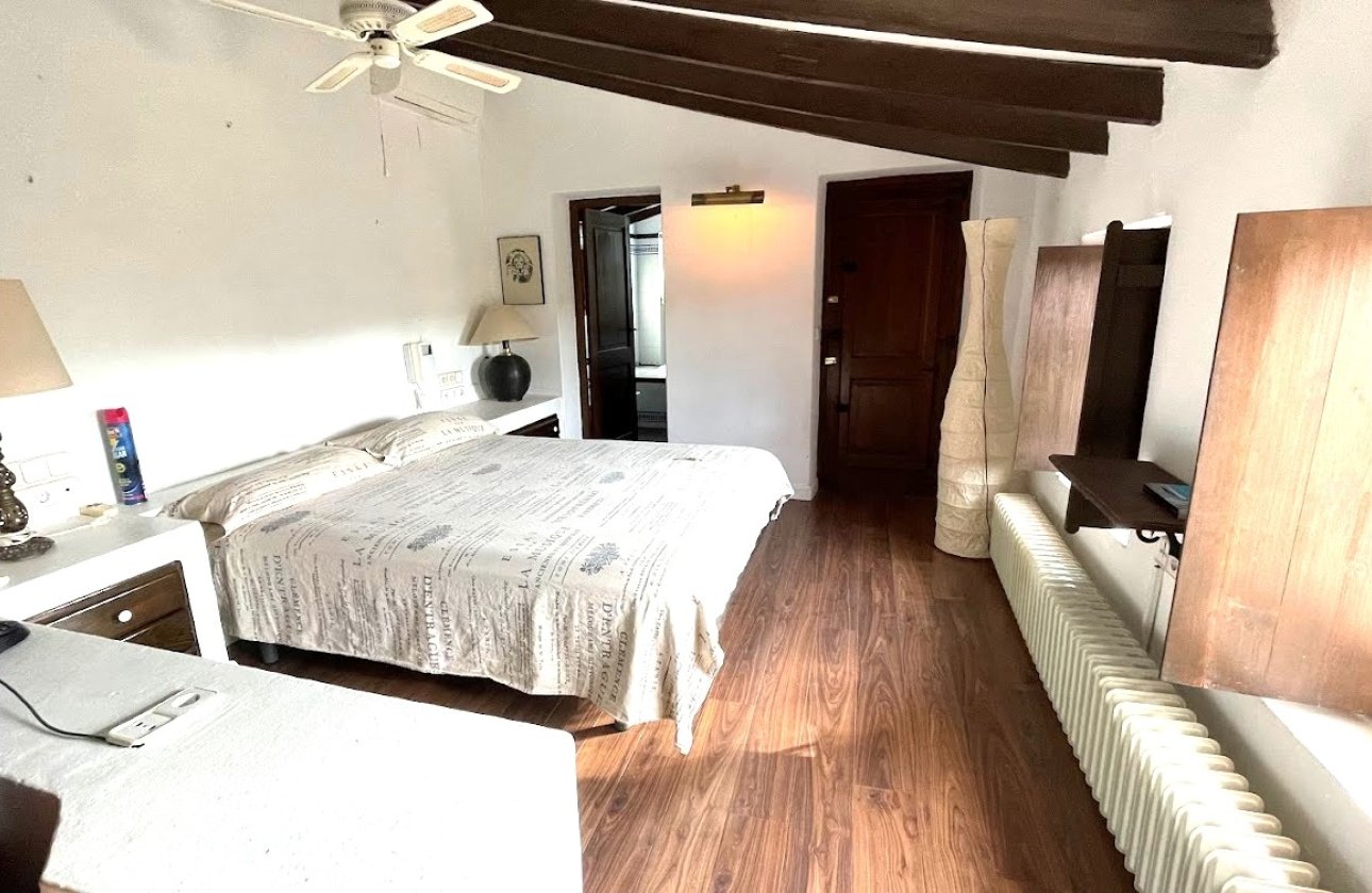 Resale - Villa - Alfas del Pí