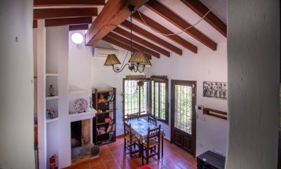 Resale - Villa - Alfas del Pí