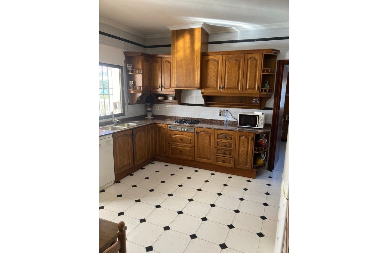 Revente - Villa - Orihuela Costa - Cabo Roig