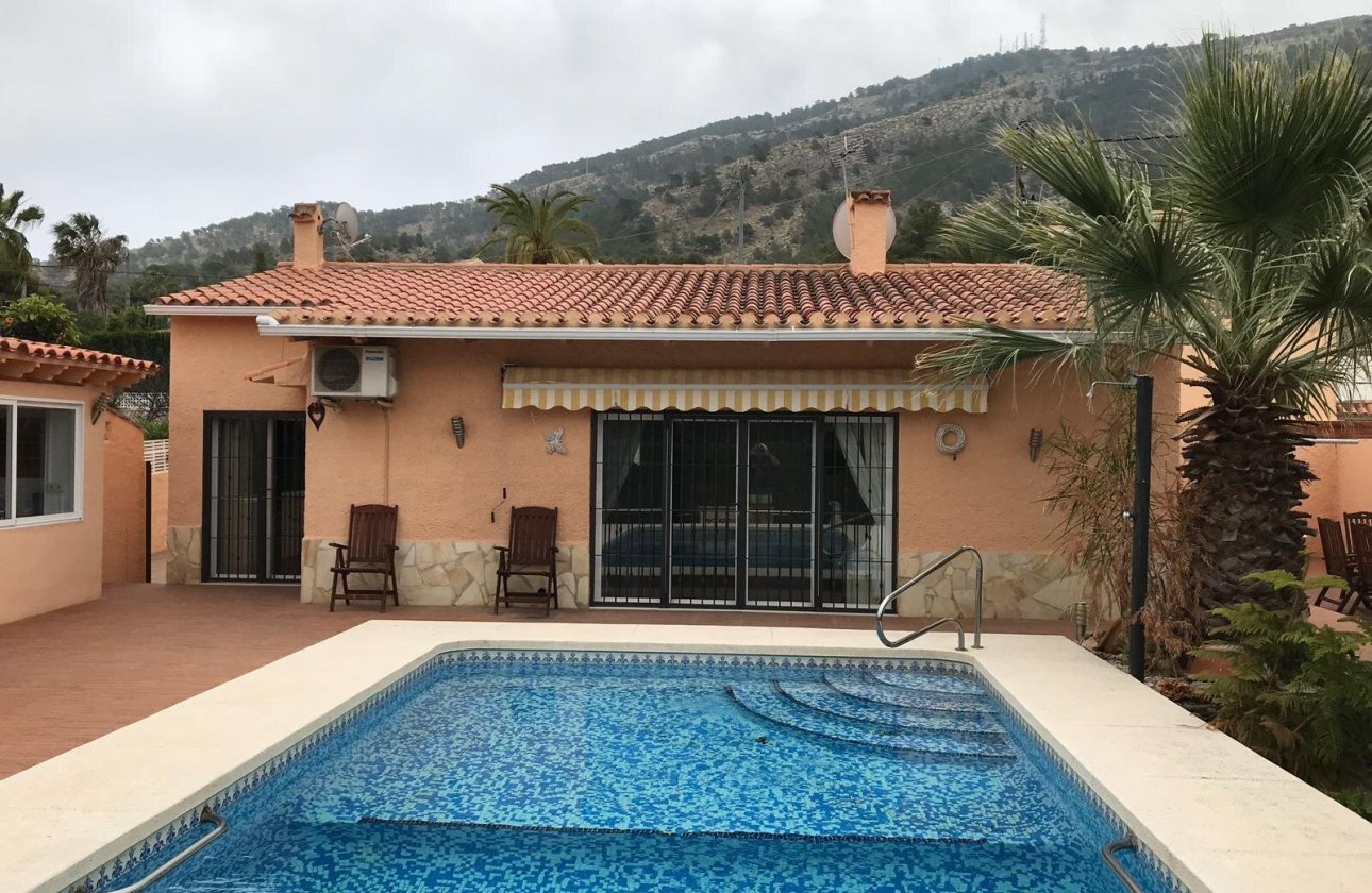 Resale - Villa - Albir