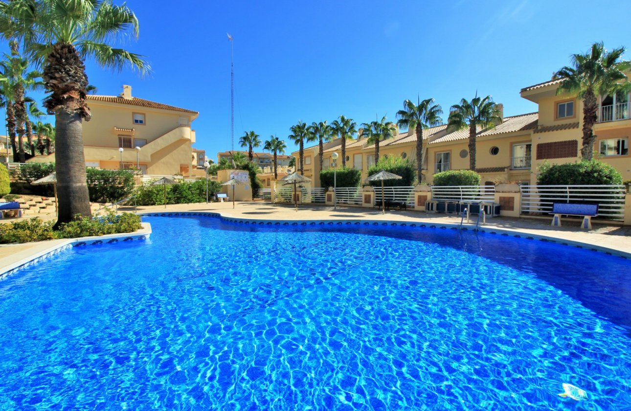 Resale - Apartment / flat - Cabo Roig