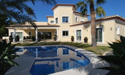 Resale - Villa - Benissa - Alicante