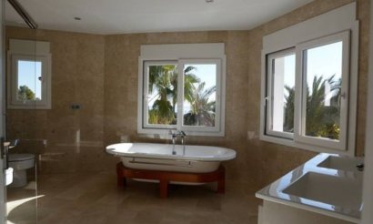 Resale - Villa - Benissa - Alicante