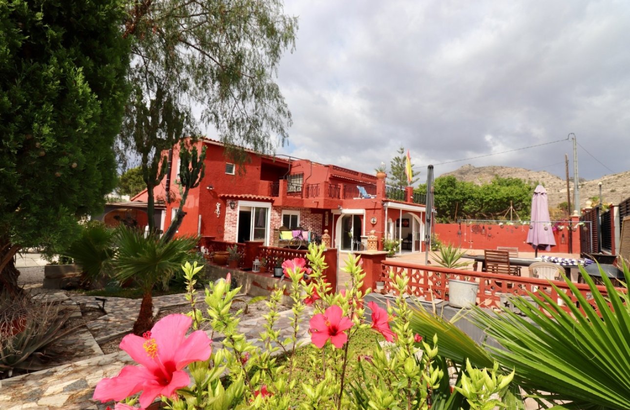 Resale - Villa - Aspe