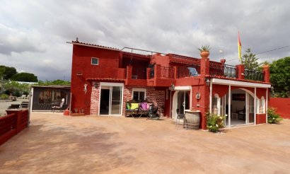 Resale - Villa - Aspe