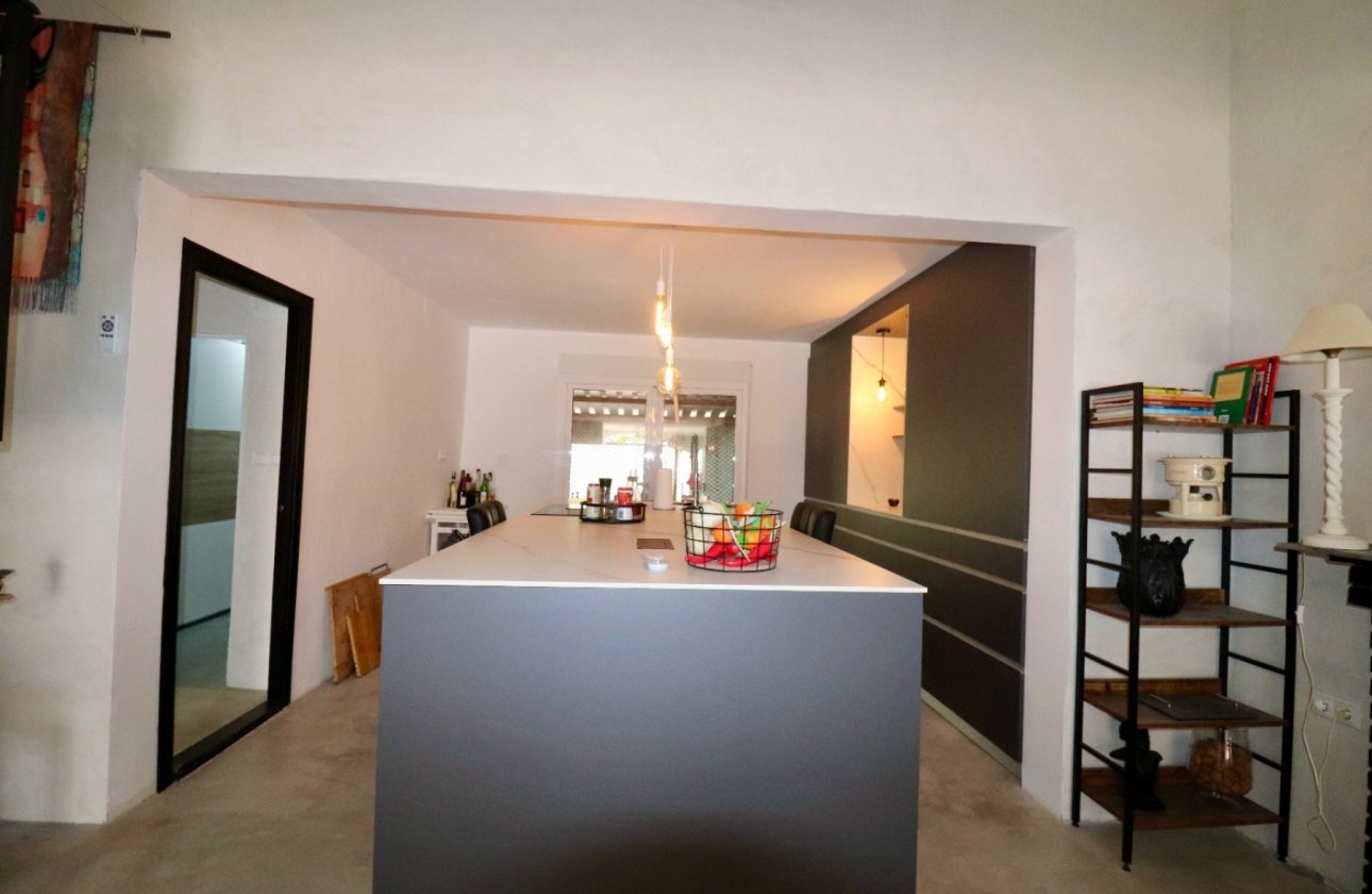 Resale - Villa - Aspe