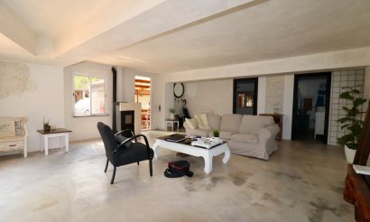 Resale - Villa - Aspe