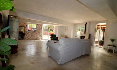 Resale - Villa - Aspe