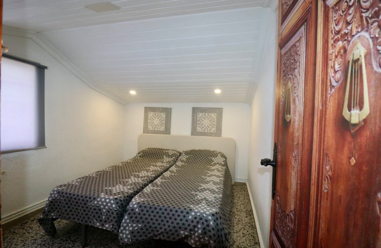 Resale - Villa - Aspe