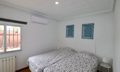 Resale - Villa - Aspe