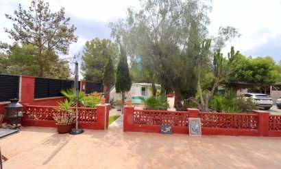 Resale - Villa - Aspe