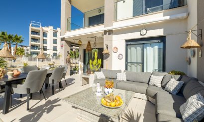 Resale - Apartment / flat - Orihuela Costa - Villamartín