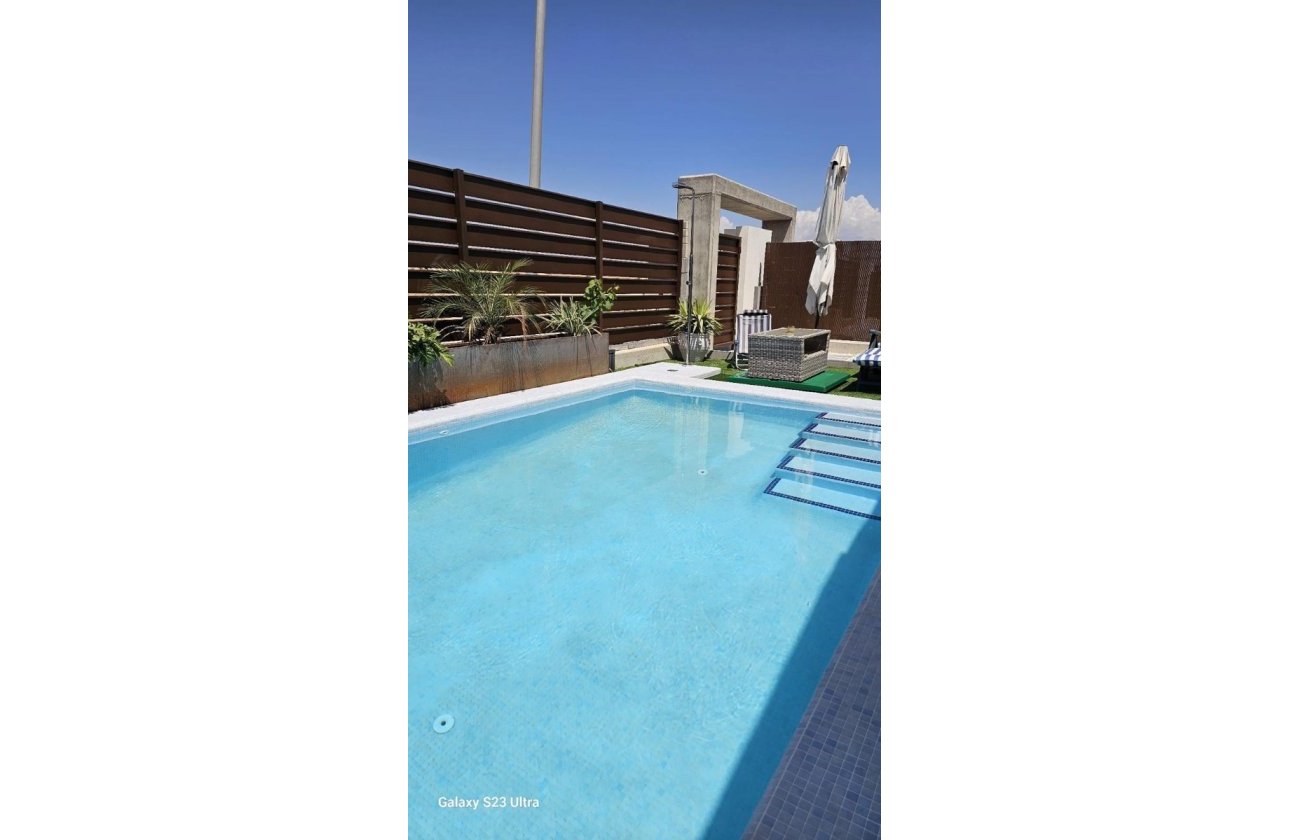 Revente - Villa - Orihuela - Vistabella