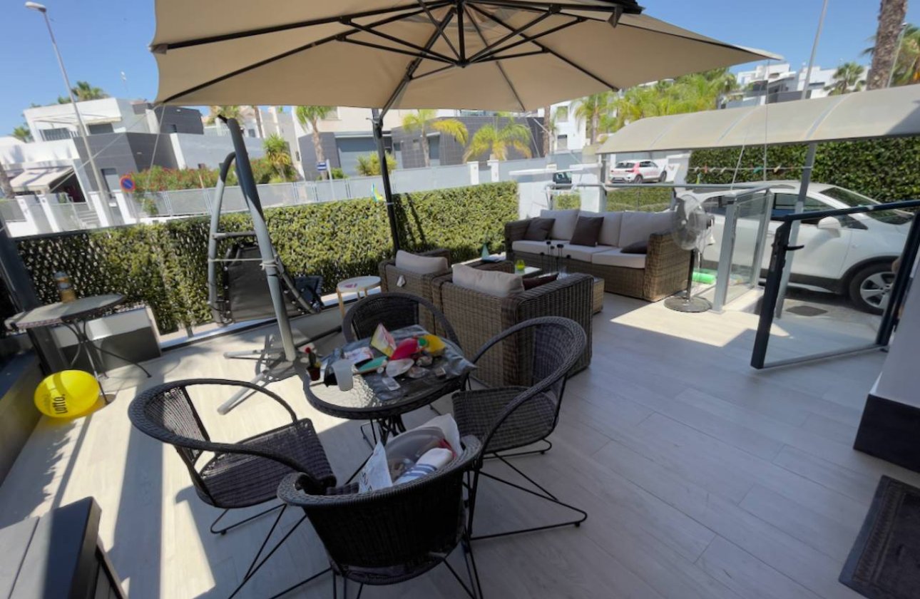 Revente - Villa - Orihuela Costa - Villamartín