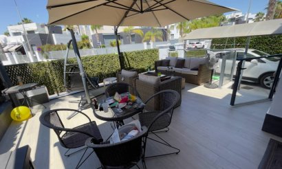 Revente - Villa - Orihuela Costa - Villamartín
