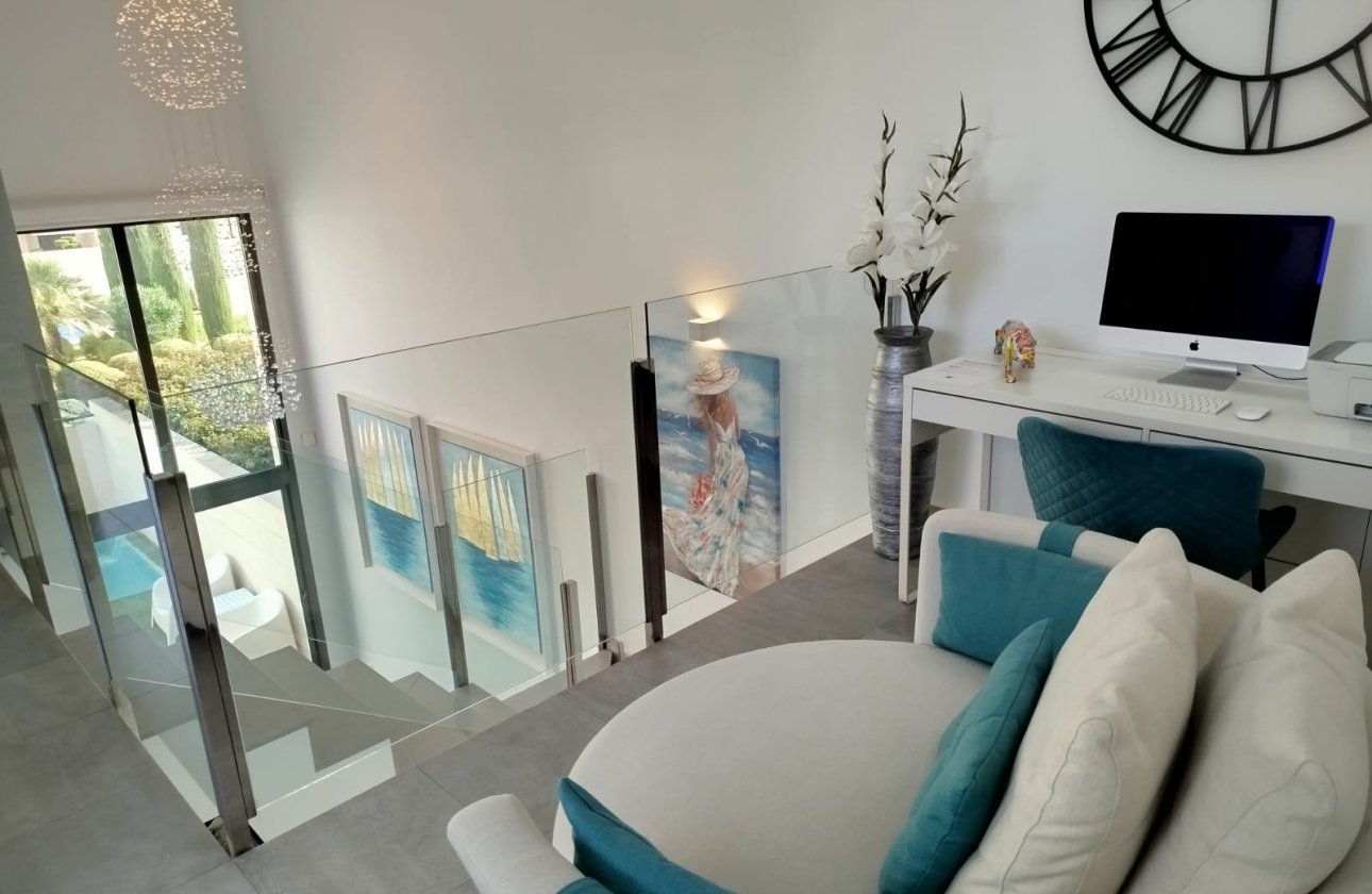 Revente - Villa - Orihuela Costa - Los Dolses