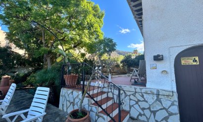 Resale - Villa - Albir