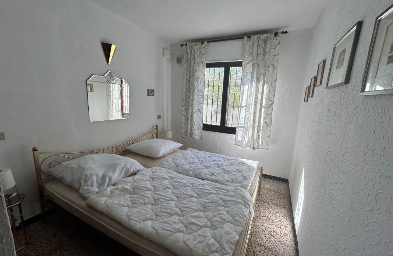 Resale - Villa - Albir