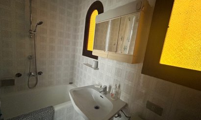 Resale - Villa - Albir