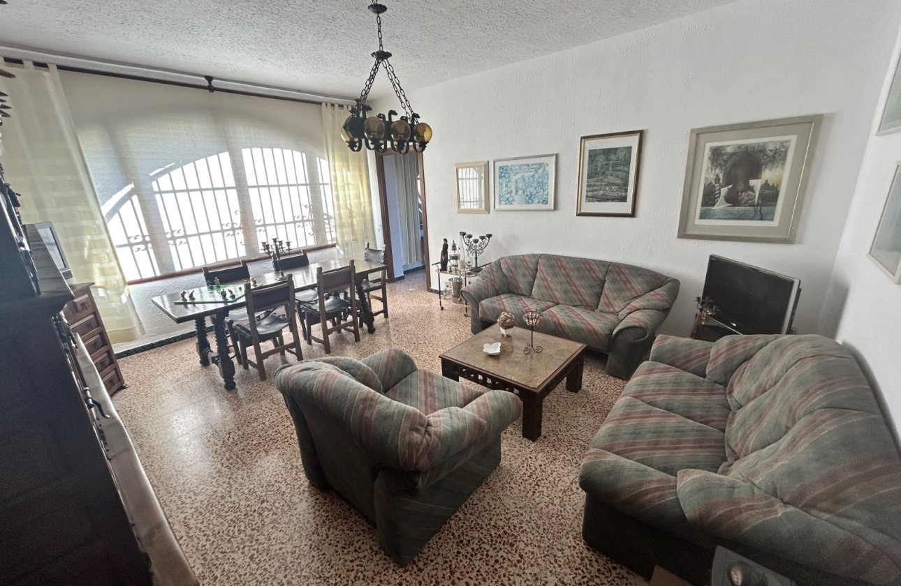 Resale - Villa - Albir