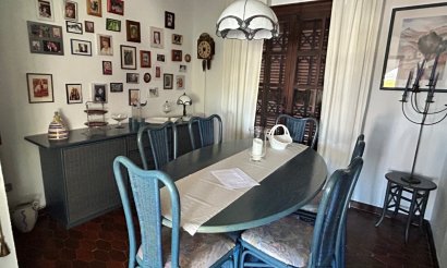 Resale - Villa - Albir