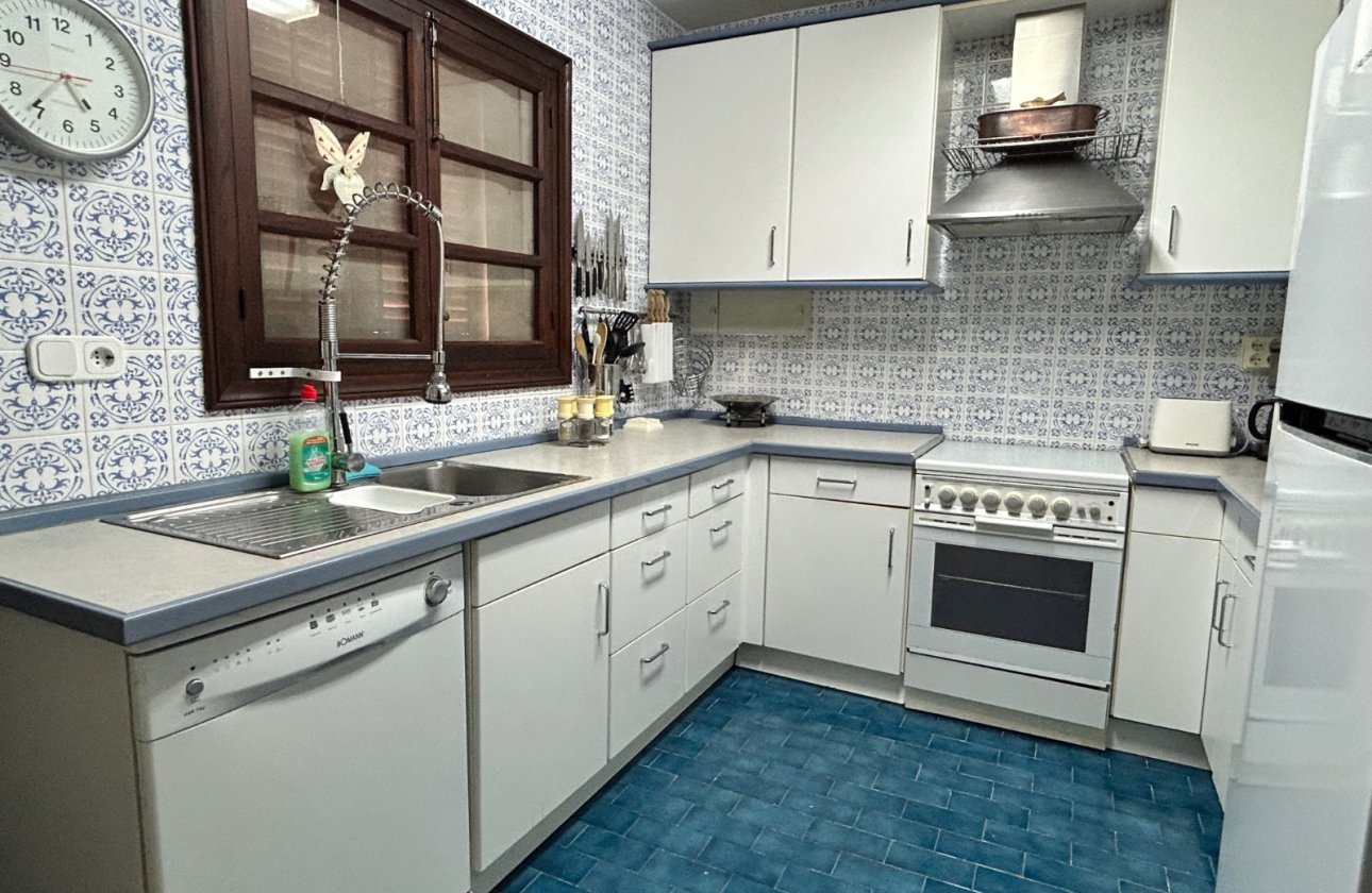 Resale - Villa - Albir