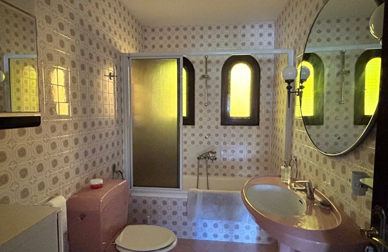 Resale - Villa - Albir