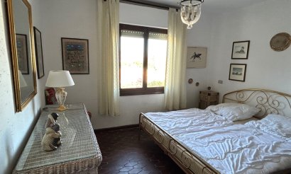 Resale - Villa - Albir