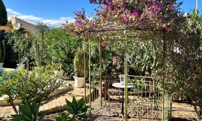 Resale - Villa - Albir