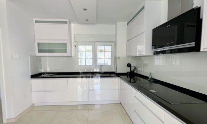 Revente - Villa - Orihuela Costa - La Zenia