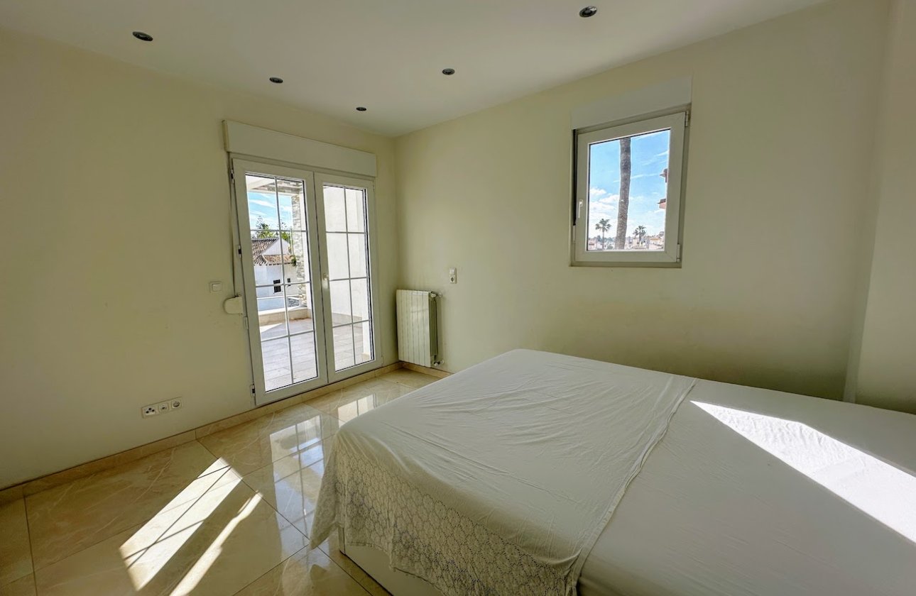 Revente - Villa - Orihuela Costa - La Zenia