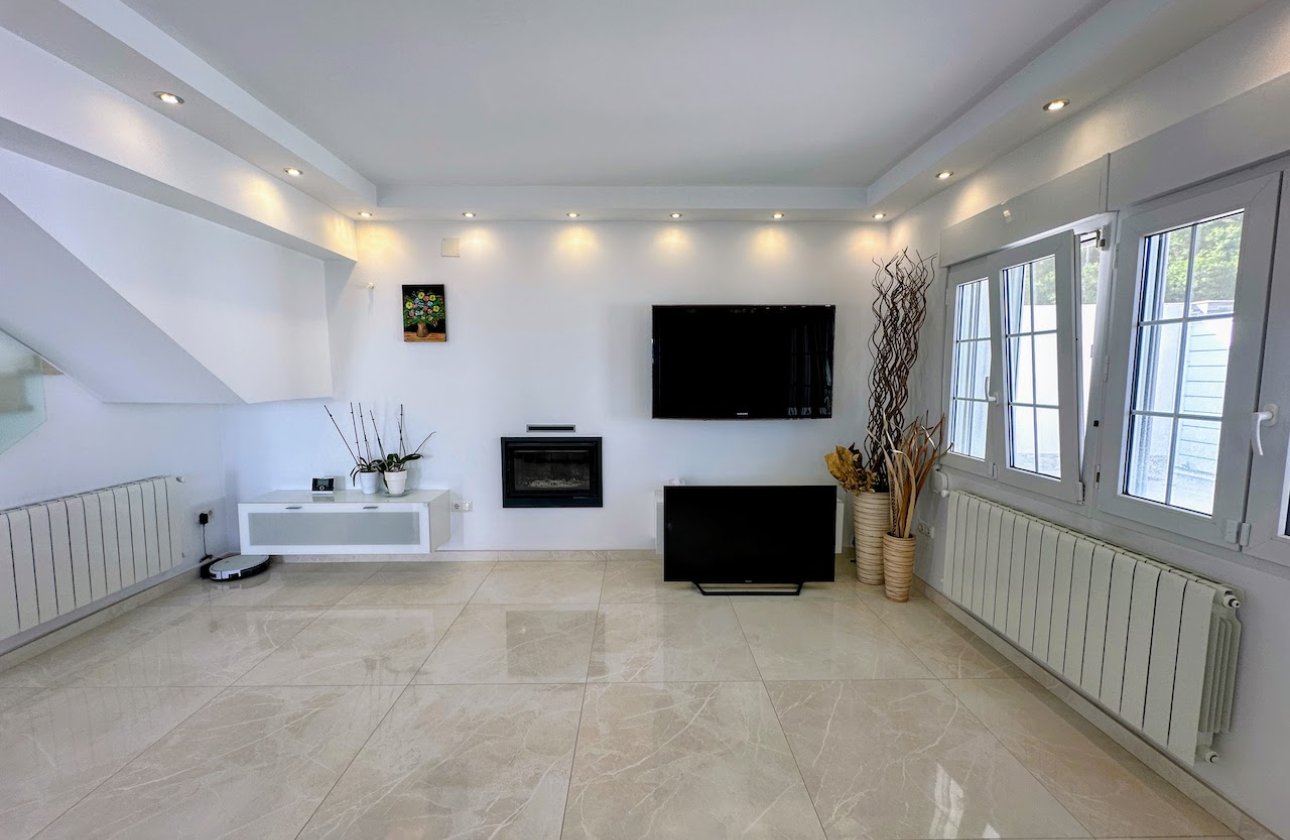Revente - Villa - Orihuela Costa - La Zenia