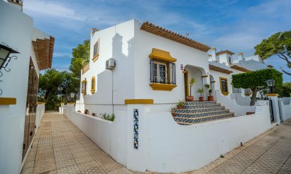 Revente - Villa - Orihuela Costa - Villa Martin
