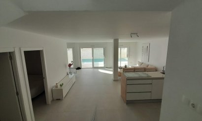 Resale - Villa - Gran Alacant