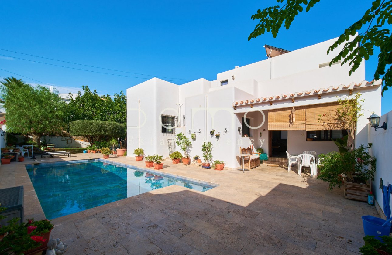 Reventa - Villa / Semi detached - Mojácar