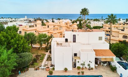 Reventa - Villa / Semi detached - Mojácar