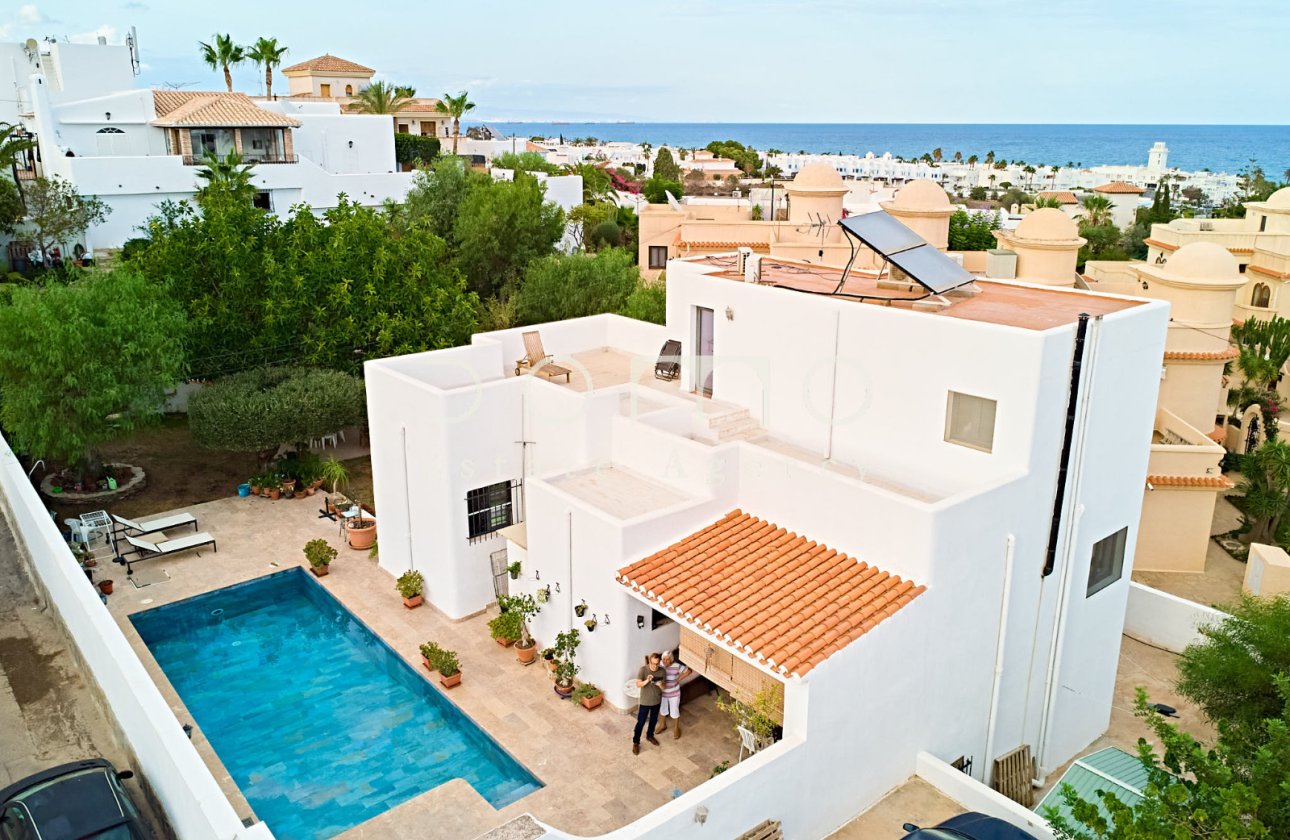 Reventa - Villa / Semi detached - Mojácar