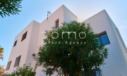 Reventa - Villa / Semi detached - Mojácar