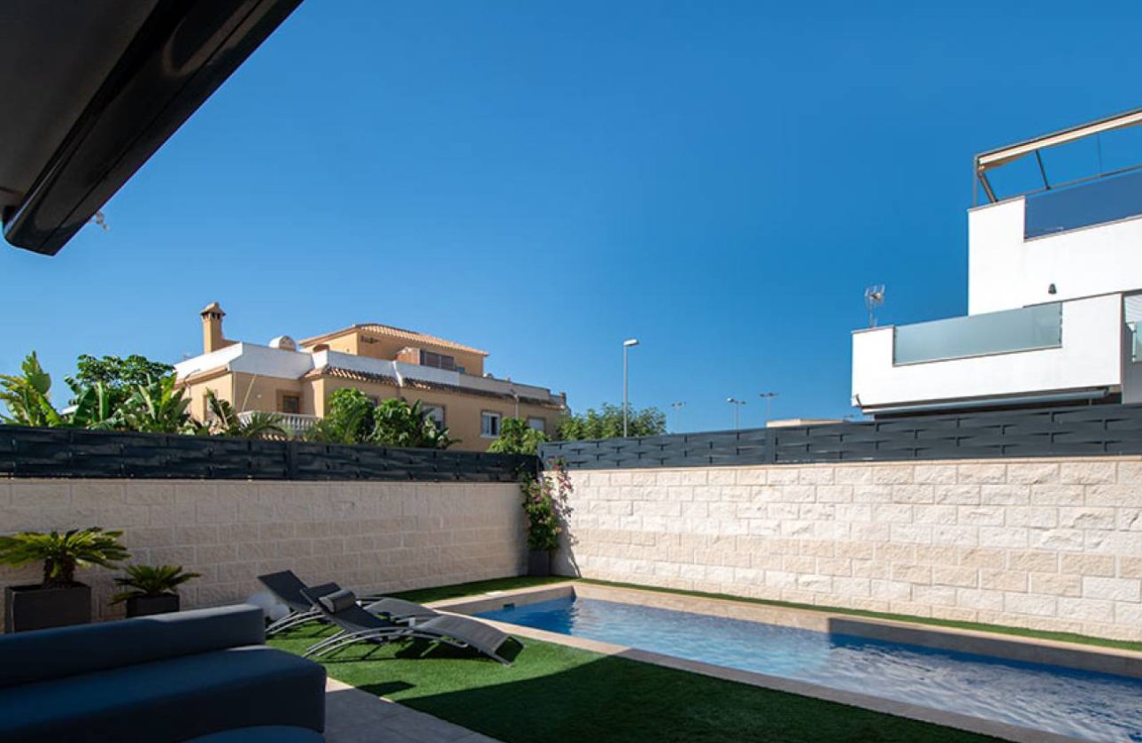 Resale - Villa - Ciudad Quesada