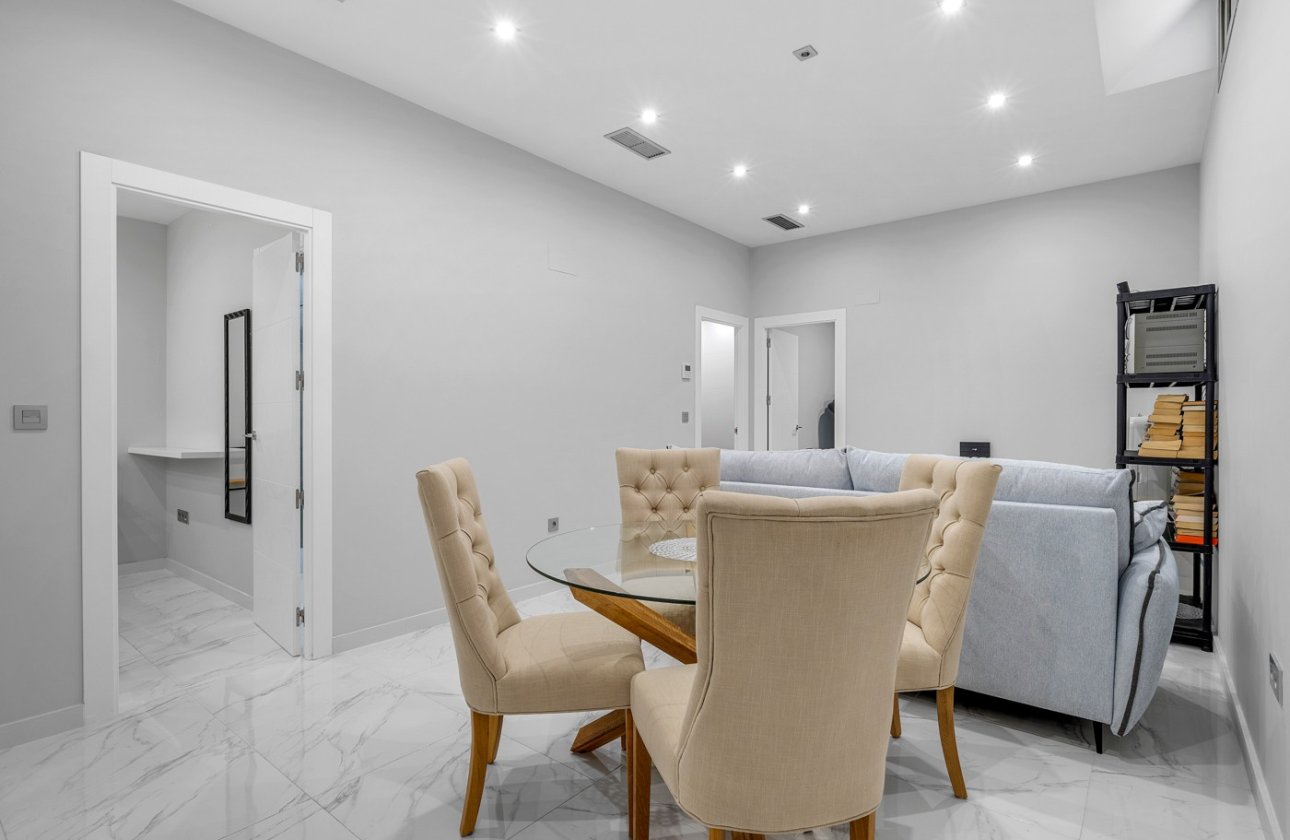 Revente - Villa - Orihuela Costa - Villamartín