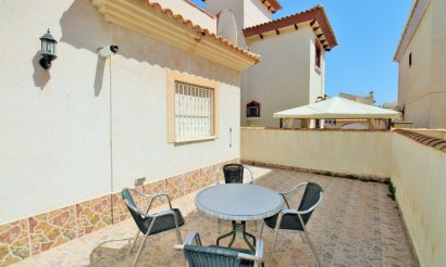 Resale - Villa - Orihuela Costa - Playa Flamenca