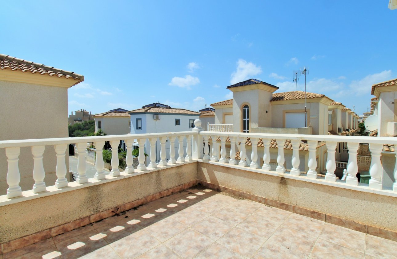 Resale - Villa - Orihuela Costa - Playa Flamenca